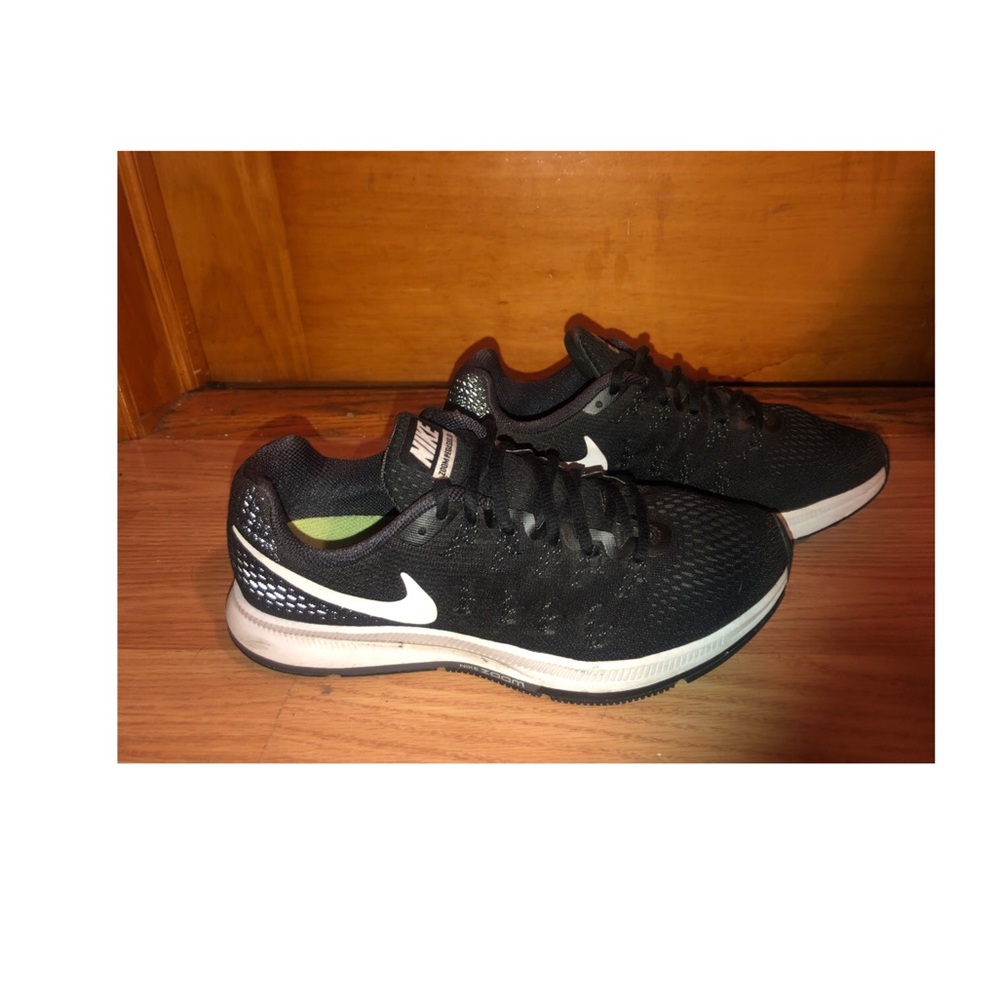 🛑 SOLD 👟Nike Zoom Pegasus running/casual sneakers